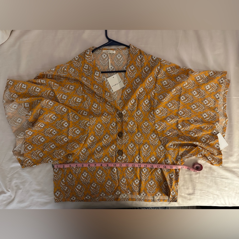 BNWT Do Everything In Love button-down top, Kimono sleeve, OSFM - Picture 6 of 7